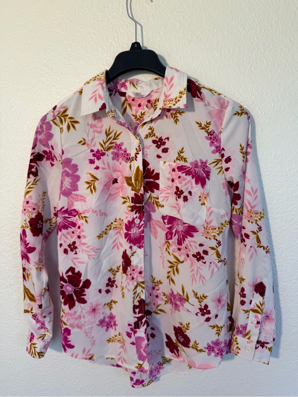 Time and Tru Pink Floral Button-Down Shirt